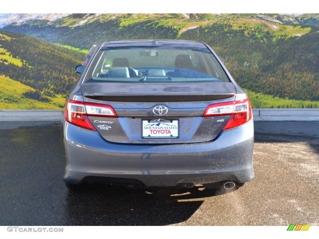 2014 Camry SE - Magnetic Gray Metallic / Black/Ash photo #4