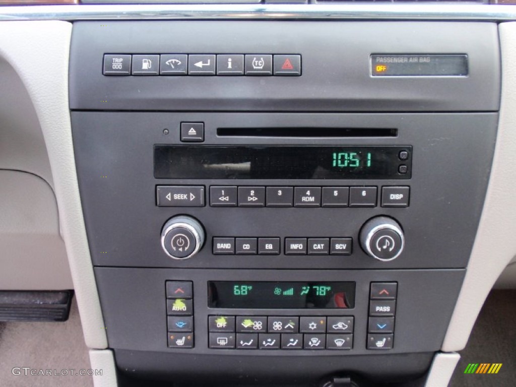 2008 Buick LaCrosse CXL Controls Photo #90166447