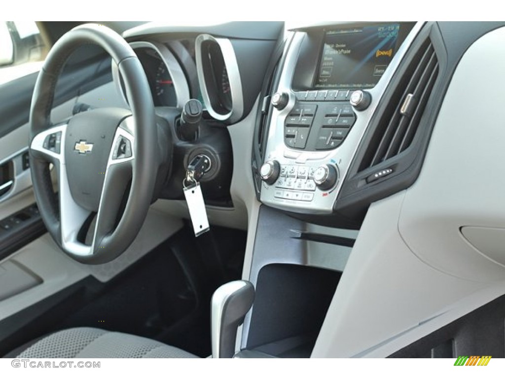 2013 Chevrolet Equinox LT AWD Controls Photos