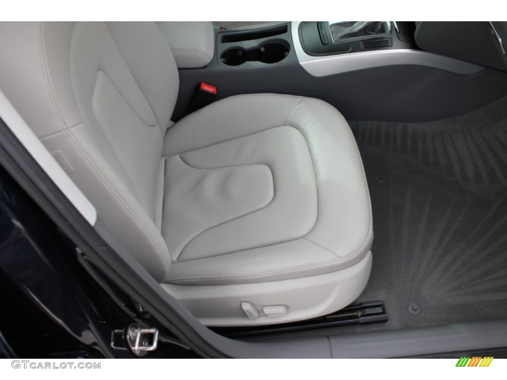 2009 A4 2.0T Premium quattro Sedan - Aruba Blue Pearl Effect / Light Grey photo #31
