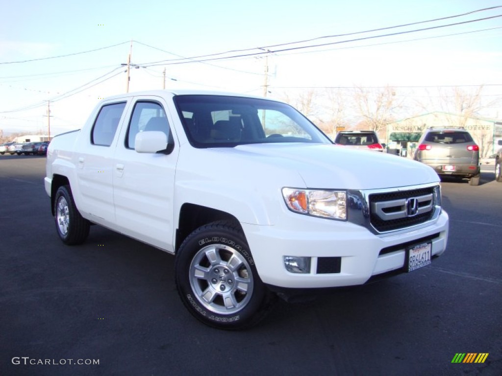 White Honda Ridgeline