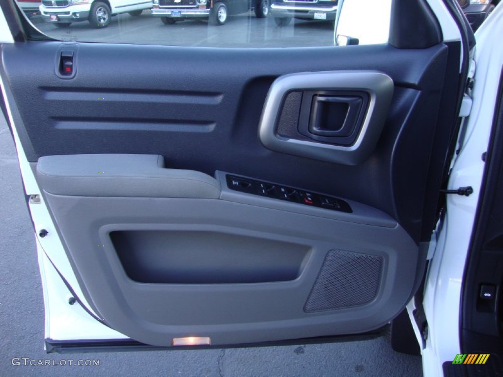 2009 Ridgeline RTS - White / Gray photo #9