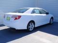 2014 Super White Toyota Camry SE  photo #4