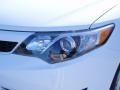 2014 Super White Toyota Camry SE  photo #9