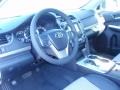 2014 Super White Toyota Camry SE  photo #25