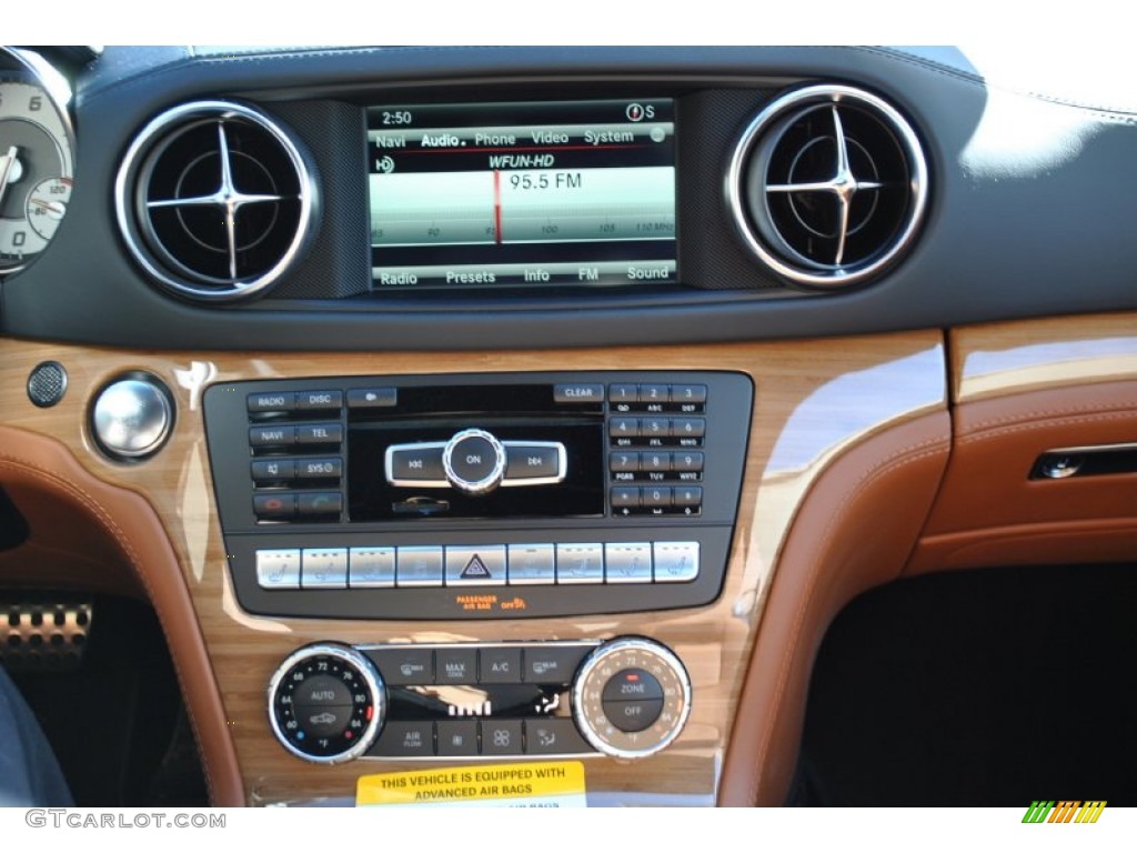 2014 Mercedes-Benz SL 550 Roadster Controls Photo #90177415