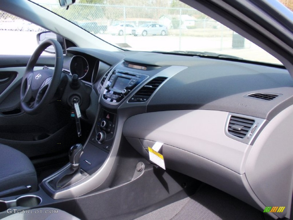 2014 Elantra SE Sedan - Gray / Gray photo #17
