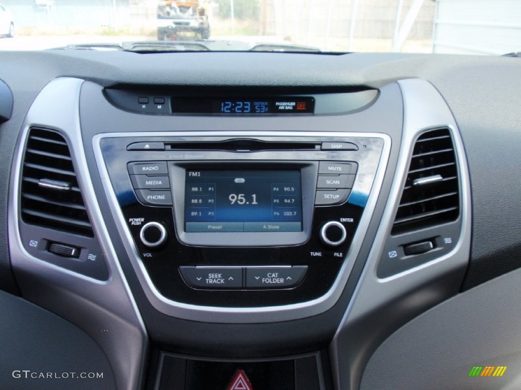 2014 Elantra SE Sedan - Gray / Gray photo #28