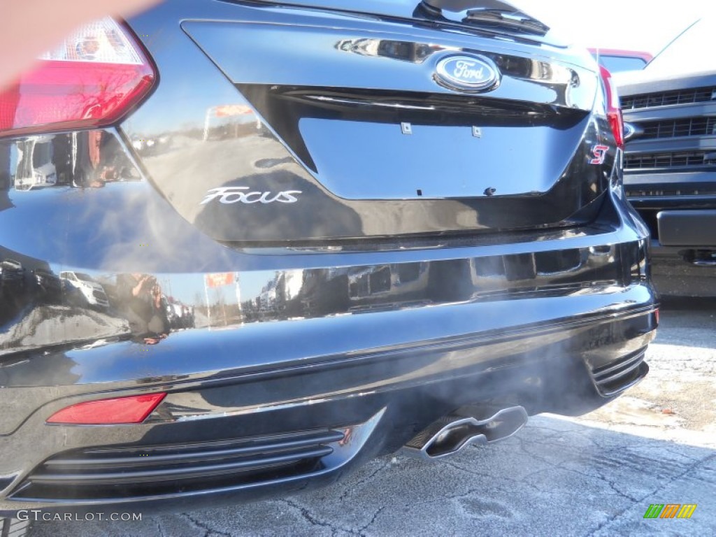 2014 Ford Focus ST Hatchback Exhaust Photo #90180172