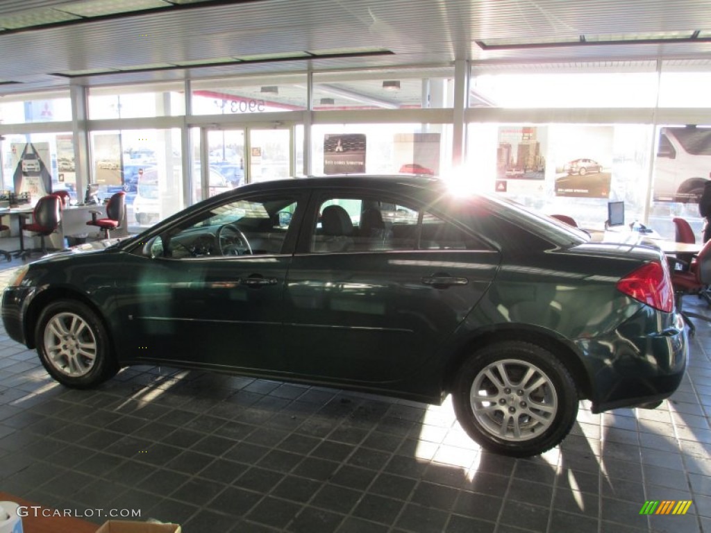 2006 G6 Sedan - Emerald Green Metallic / Ebony photo #4