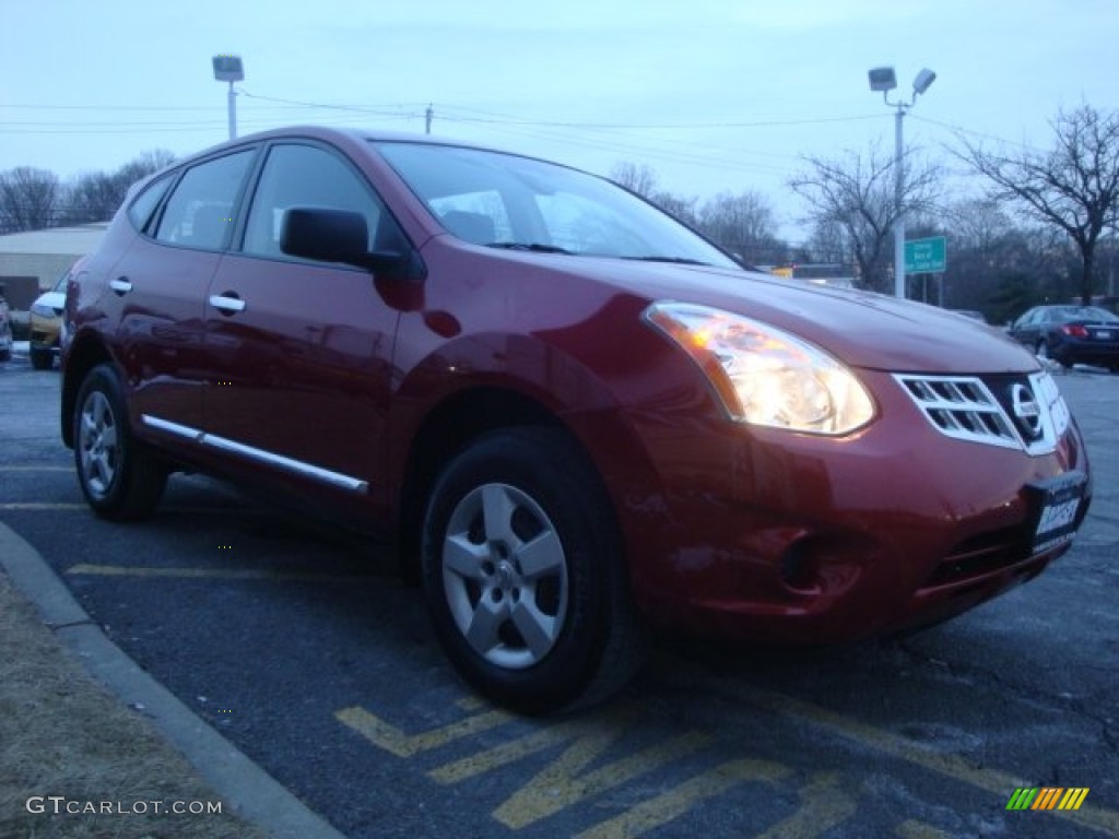 2011 Rogue S AWD - Cayenne Red / Black photo #3