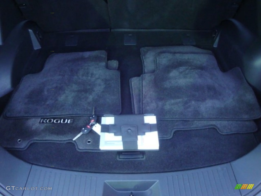 2011 Rogue S AWD - Cayenne Red / Black photo #25