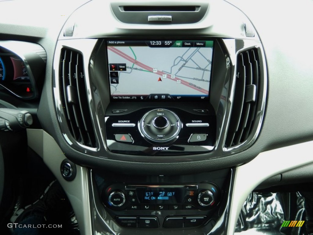 2014 Ford C-Max Hybrid SEL Controls Photo #90188636