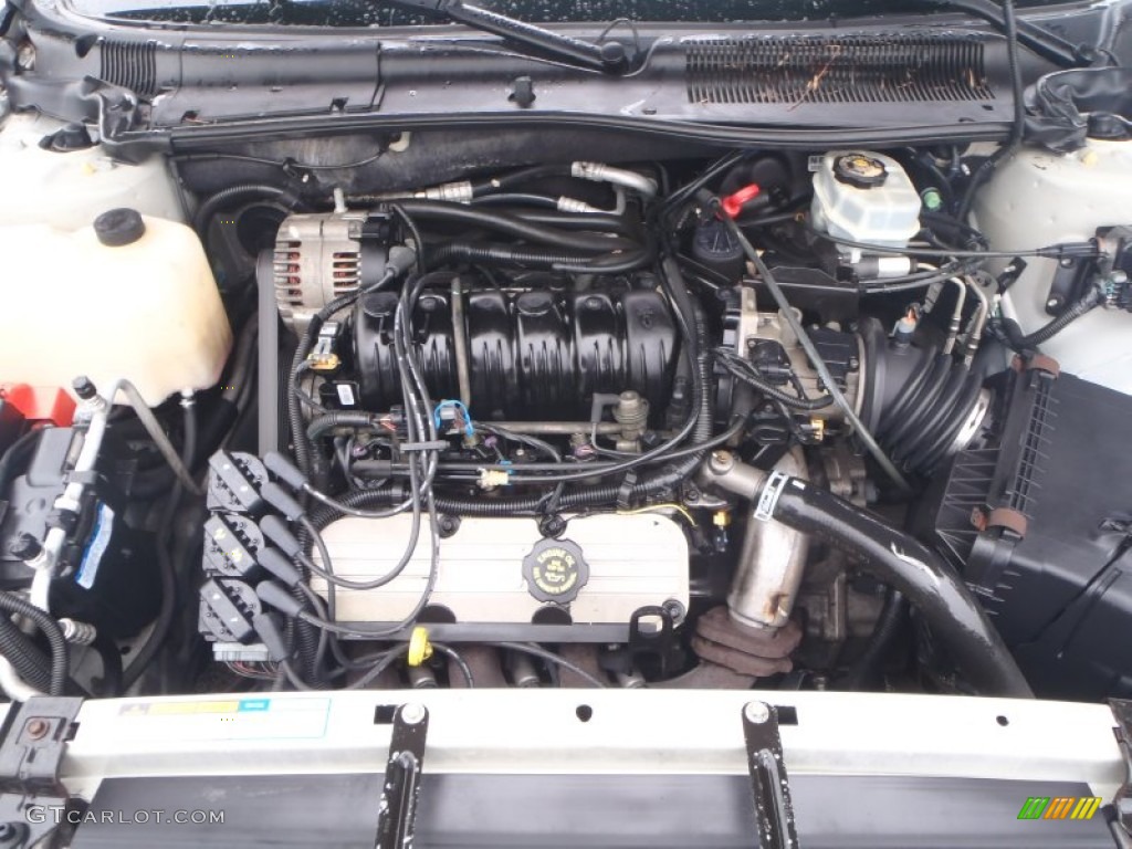 2000 Buick LeSabre Limited 3.8 Liter OHV 12-Valve V6 Engine Photo