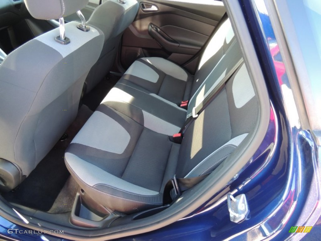 2012 Focus SE Sport Sedan - Kona Blue Metallic / Two-Tone Sport photo #7