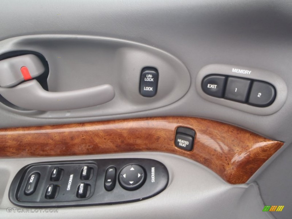 2000 Buick LeSabre Limited Controls Photos