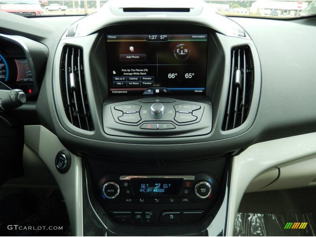 2014 Ford C-Max Energi Controls Photo #90190547