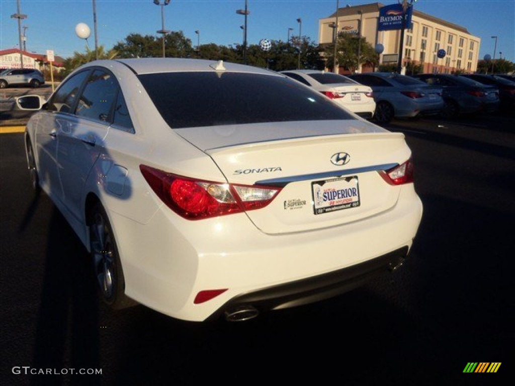 2014 Sonata SE - Pearl White / Black photo #4