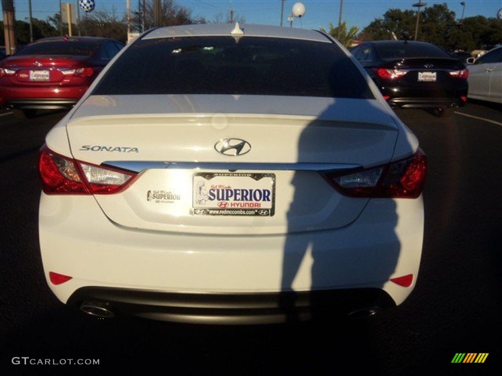 2014 Sonata SE - Pearl White / Black photo #5