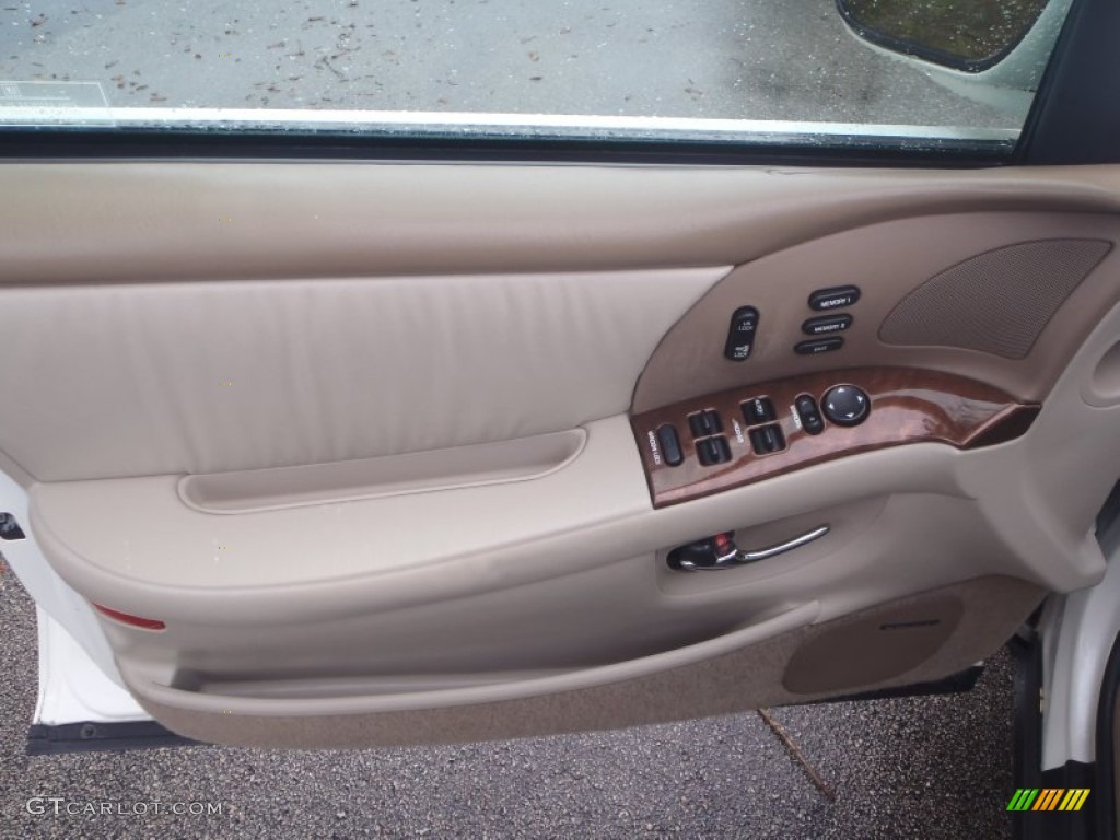 2004 Buick Park Avenue Standard Park Avenue Model Light Cashmere Door Panel Photo #90191015