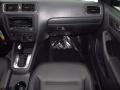 Pure White - Jetta SE Sedan Photo No. 14