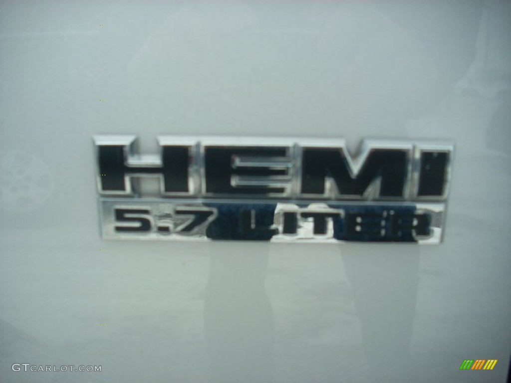2011 Ram 1500 ST Quad Cab 4x4 - Bright Silver Metallic / Dark Slate Gray/Medium Graystone photo #10