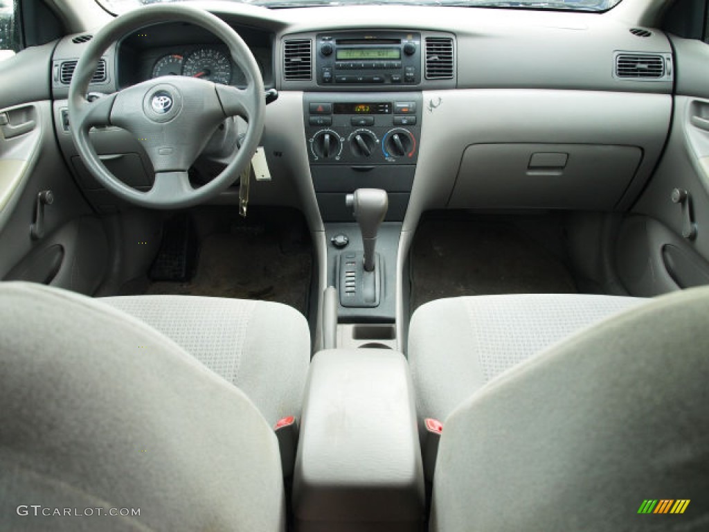 2005 Toyota Corolla CE Light Gray Dashboard Photo #90195719