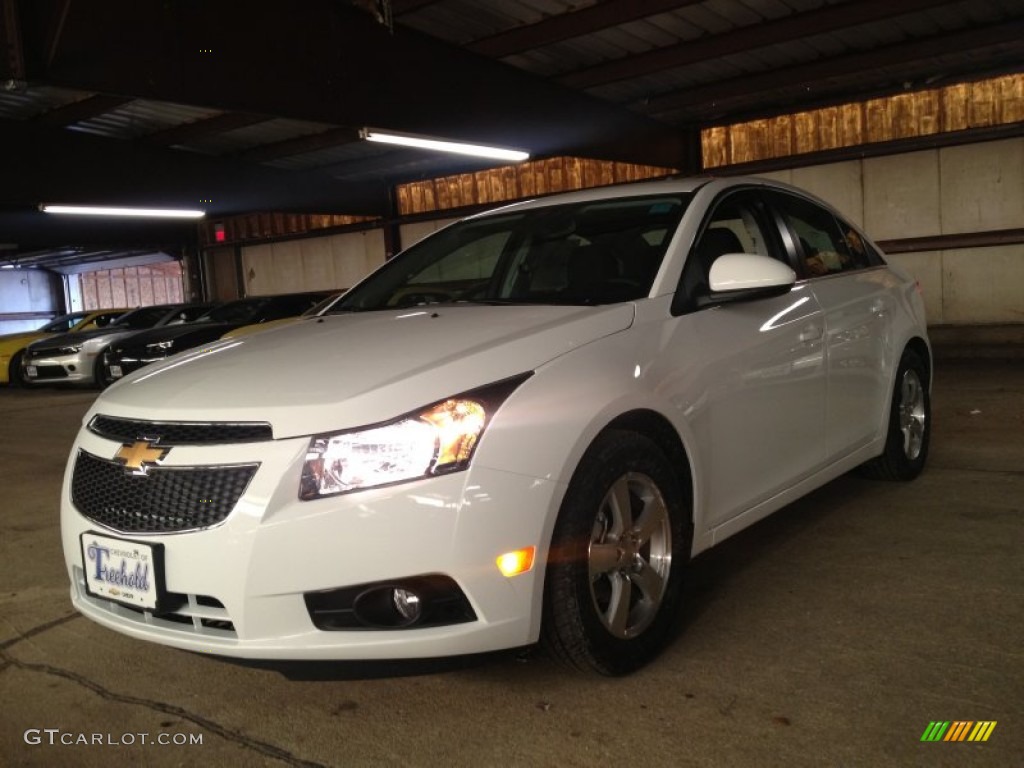 2014 Cruze LT - Summit White / Jet Black/Sport Red photo #1