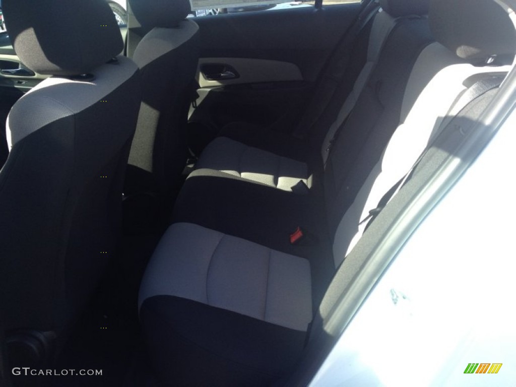 2014 Cruze LS - Summit White / Jet Black/Medium Titanium photo #6