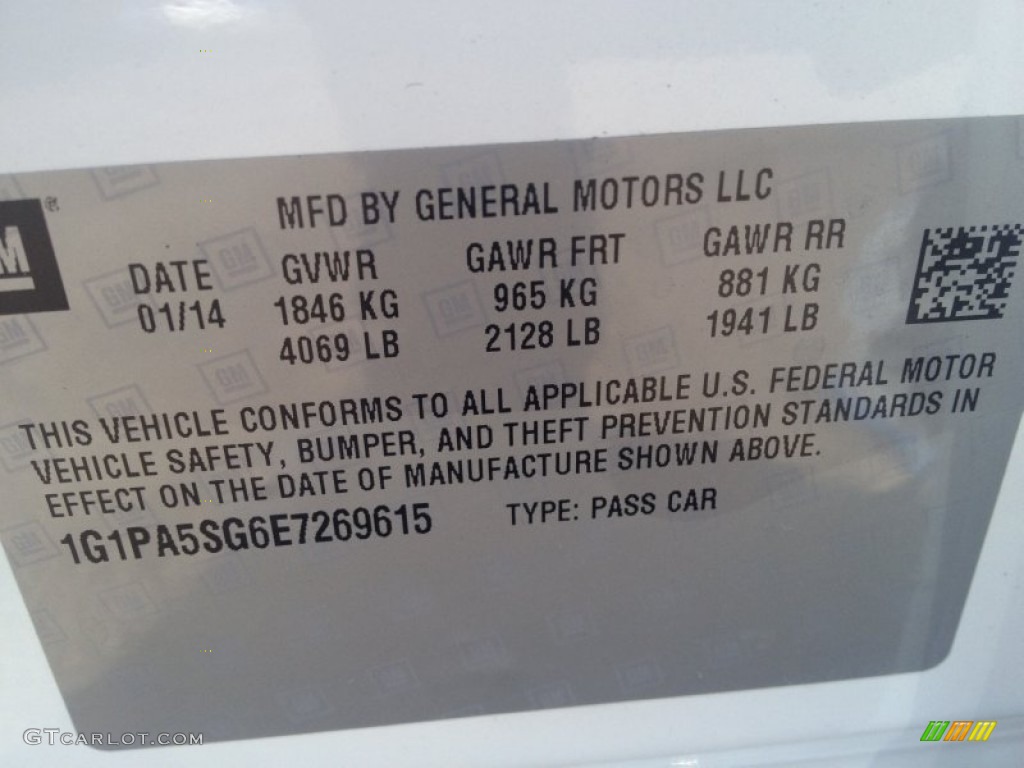 2014 Cruze LS - Summit White / Jet Black/Medium Titanium photo #9