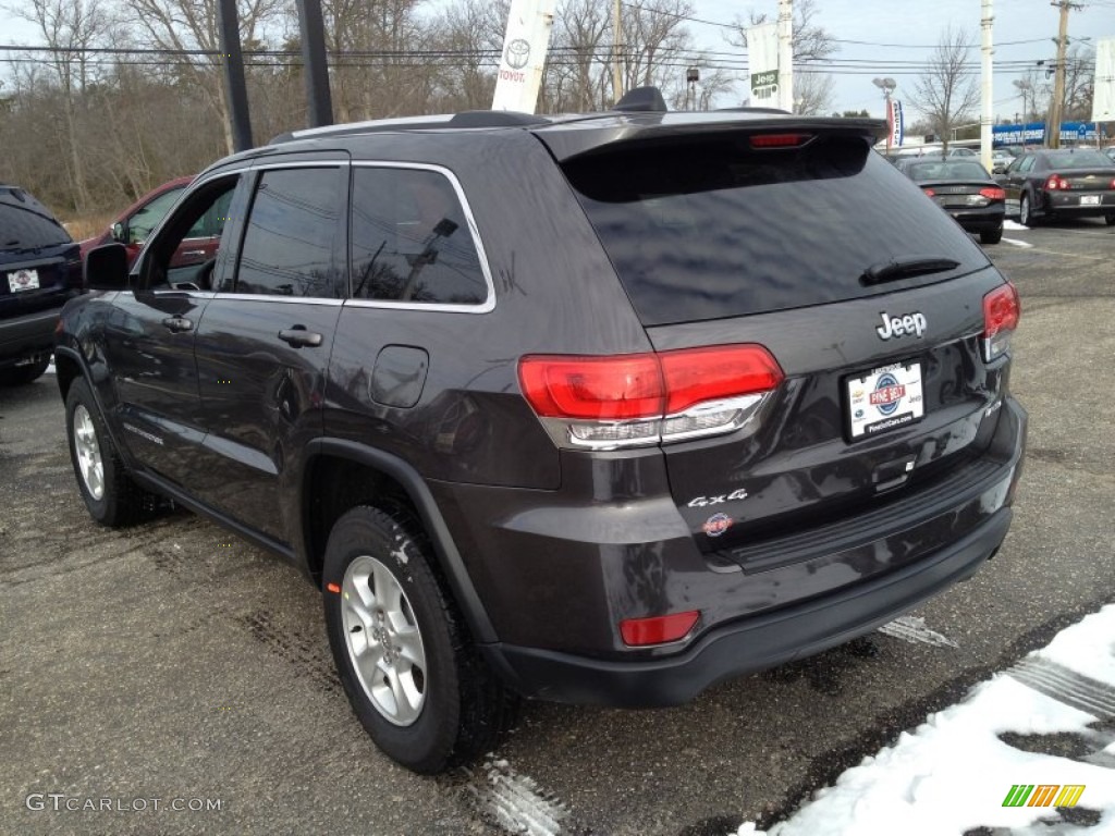 2014 Grand Cherokee Laredo 4x4 - Granite Crystal Metallic / Morocco Black photo #4