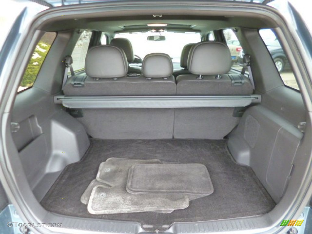 2012 Ford Escape Limited V6 4WD Trunk Photo #90199364