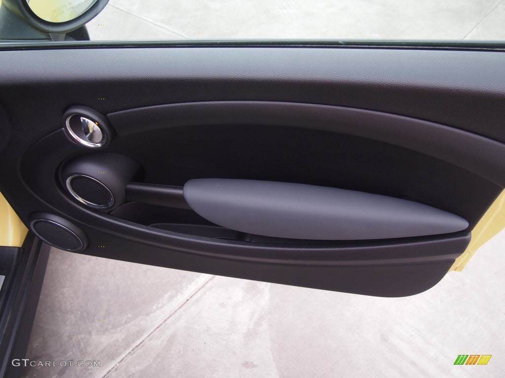 2011 Cooper Hardtop - Interchange Yellow / Carbon Black photo #3