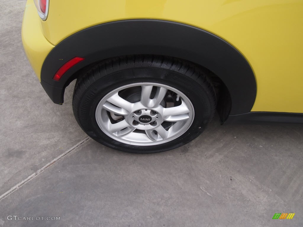 2011 Cooper Hardtop - Interchange Yellow / Carbon Black photo #7