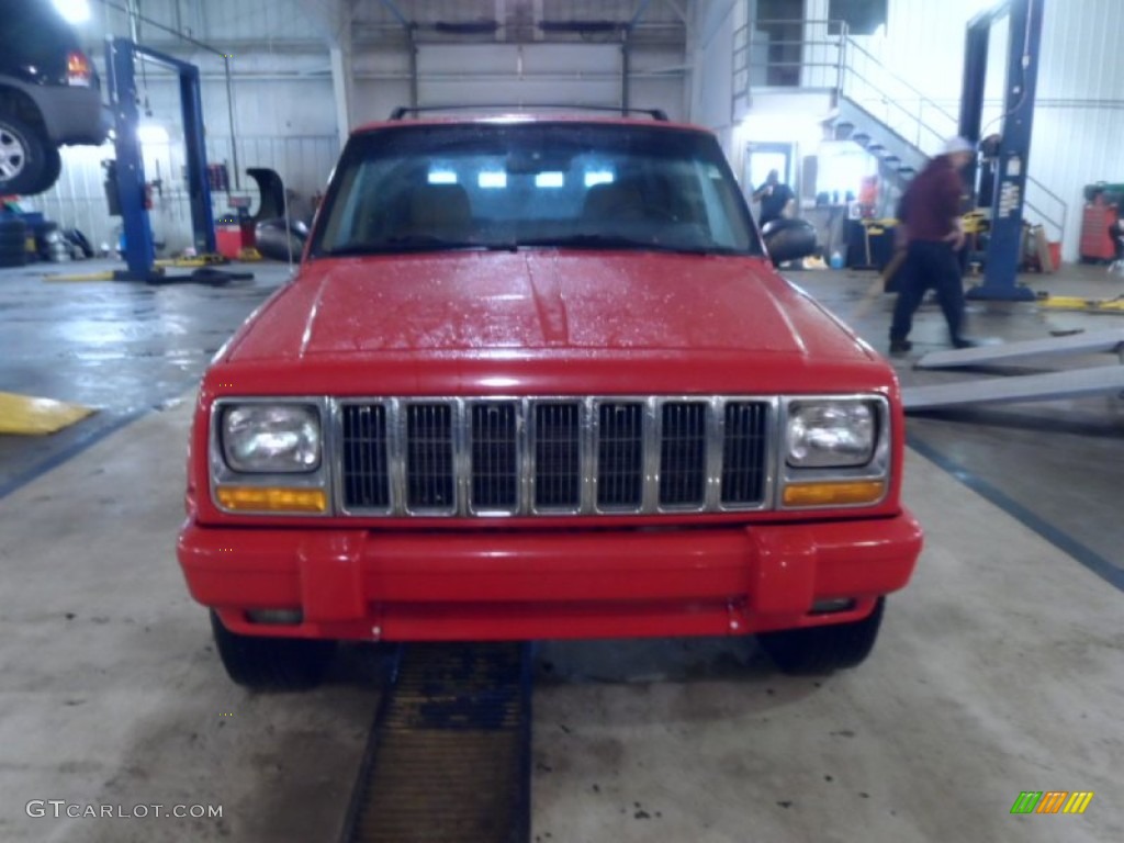 2000 Cherokee Limited 4x4 - Flame Red / Camel Beige photo #2