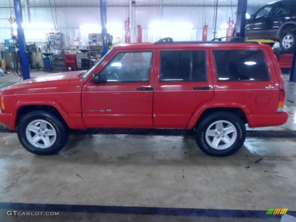 2000 Cherokee Limited 4x4 - Flame Red / Camel Beige photo #3