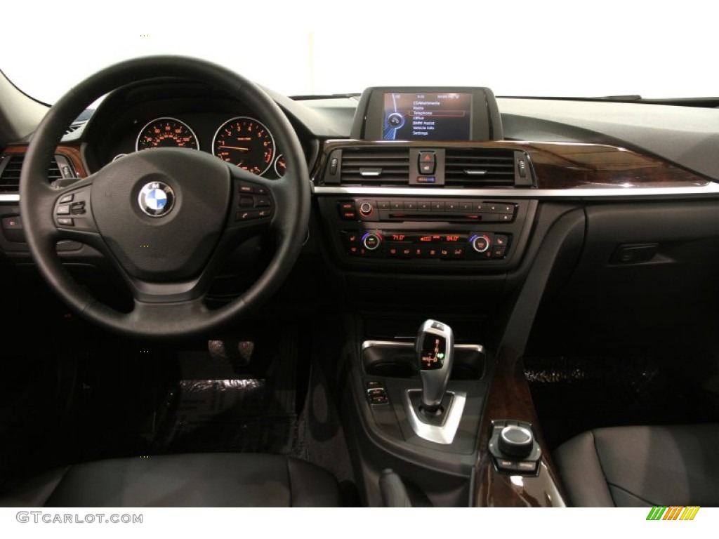 2013 BMW 3 Series 335i xDrive Sedan Black Dashboard Photo #90204404