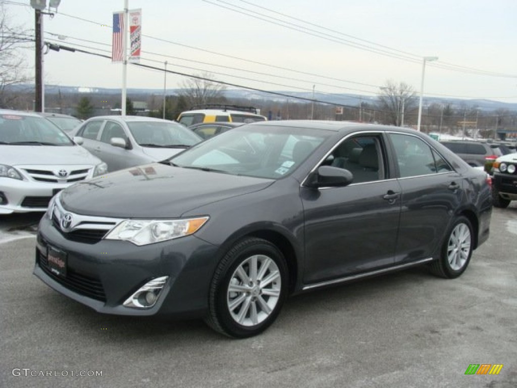2013 Camry XLE - Magnetic Gray Metallic / Ash photo #3