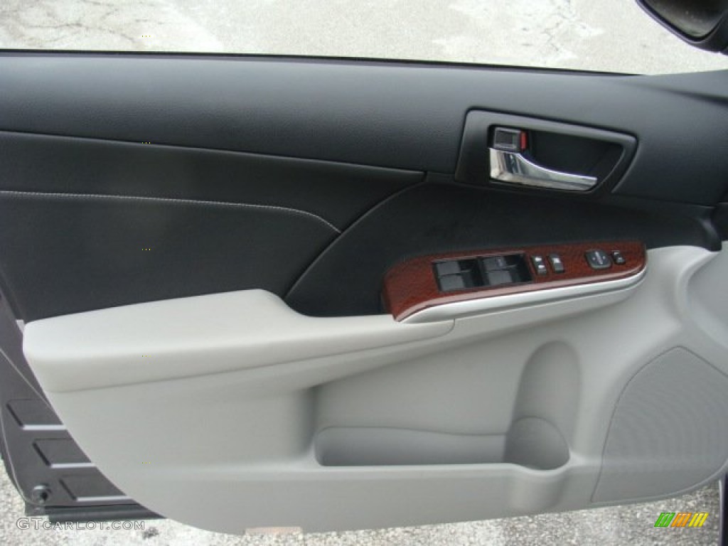 2013 Camry XLE - Magnetic Gray Metallic / Ash photo #6