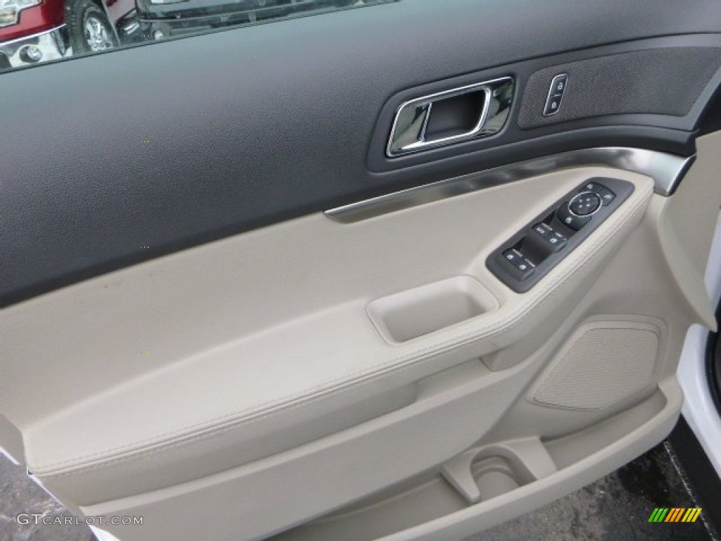 2014 Explorer 4WD - Oxford White / Medium Light Stone photo #12
