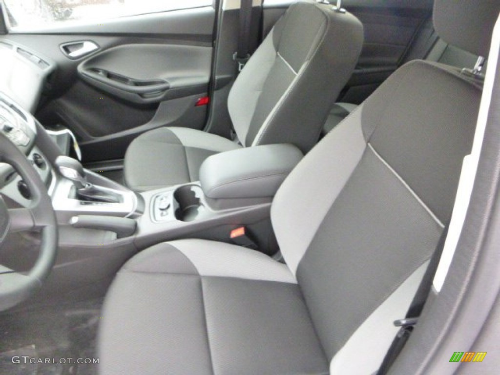 2014 Focus SE Hatchback - Sterling Gray / Charcoal Black photo #8