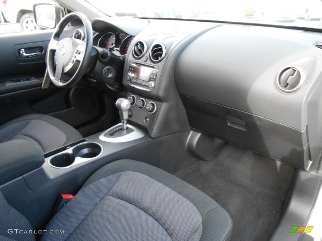 2011 Rogue SV AWD - Pearl White / Black photo #12