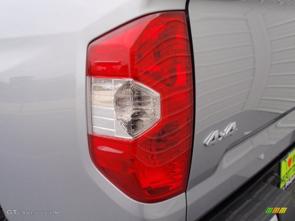 2014 Tundra Limited Crewmax 4x4 - Silver Sky Metallic / Graphite photo #16