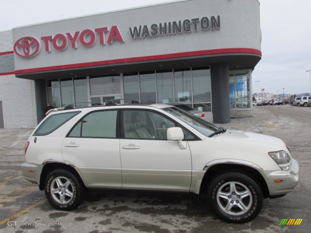 1999 RX 300 AWD - Golden White Pearl / Ivory photo #2
