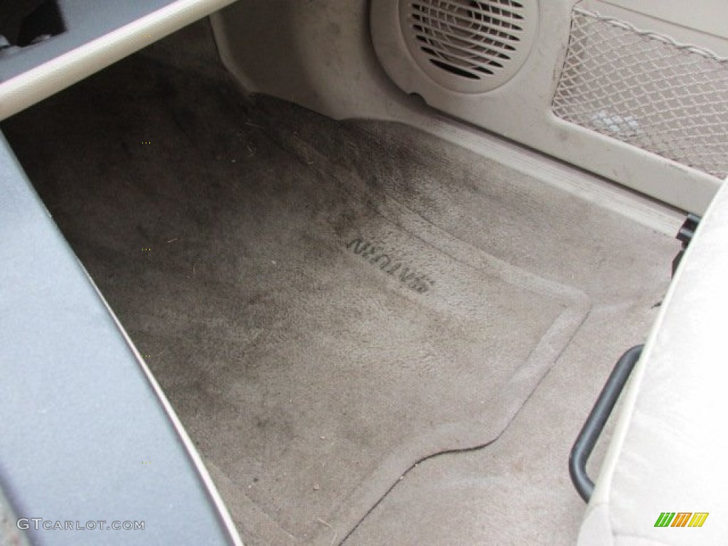 2003 VUE AWD - Orange / Light Tan photo #15