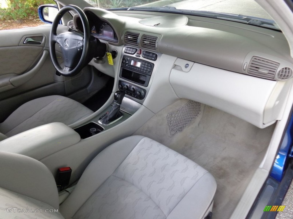 2002 Mercedes-Benz C 230 Kompressor Coupe Dashboard Photos