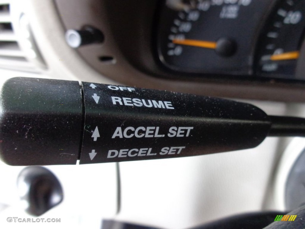 2002 Mercedes-Benz C 230 Kompressor Coupe Controls Photo #90220961