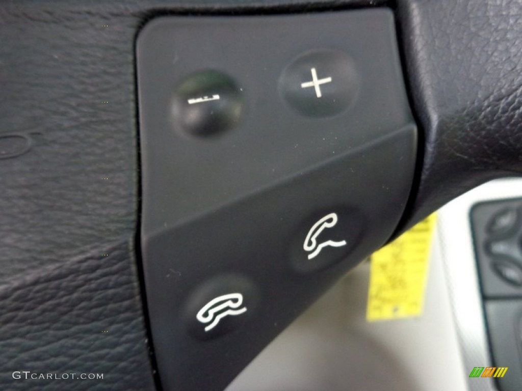 2002 Mercedes-Benz C 230 Kompressor Coupe Controls Photo #90221267