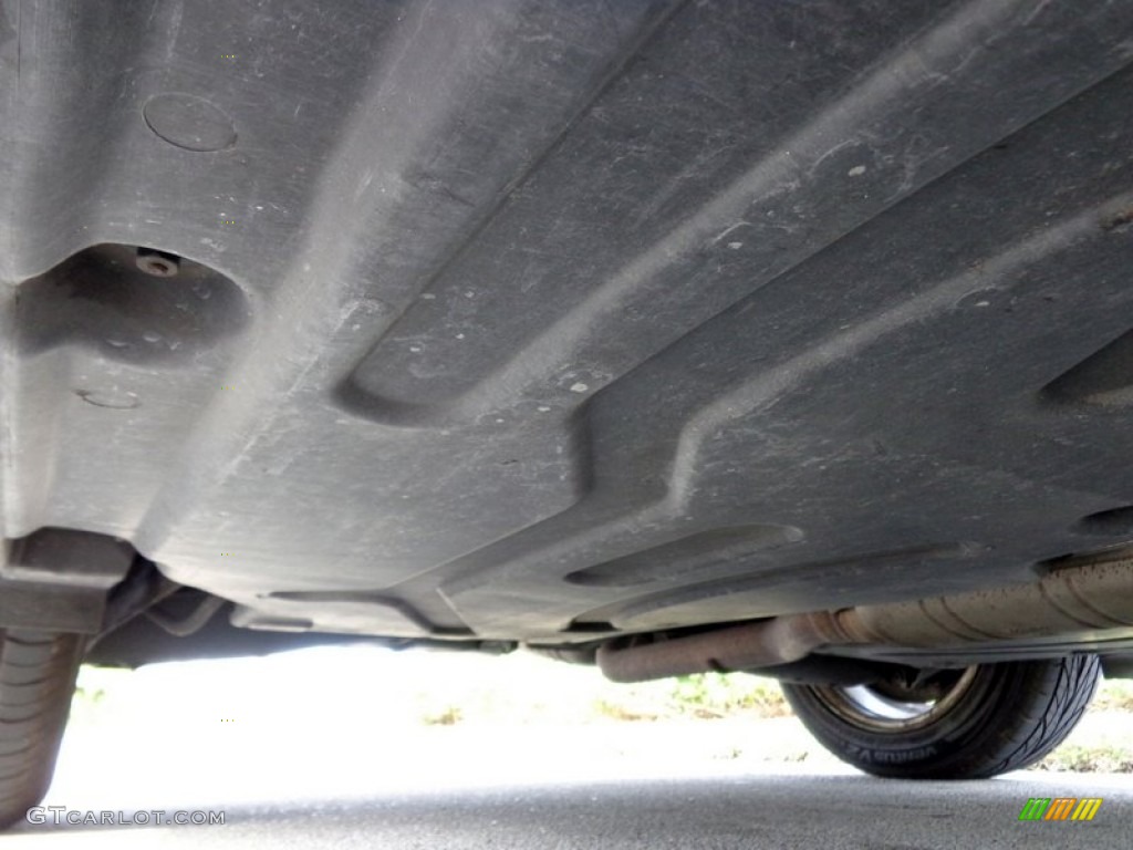 2002 Mercedes-Benz C 230 Kompressor Coupe Undercarriage Photo #90221696