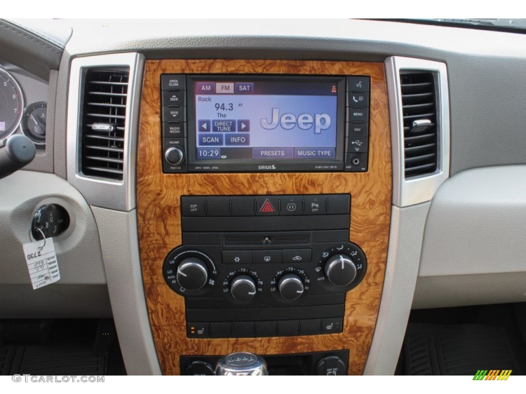 2009 Jeep Grand Cherokee Limited 4x4 Controls Photos